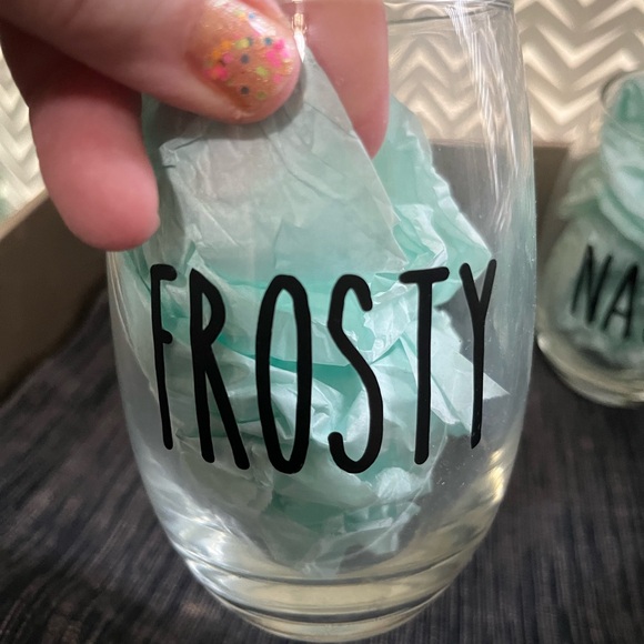 ⚠️ New. Custom Christmas Stemless wine glasses; set of 4 - Picture 5 of 5